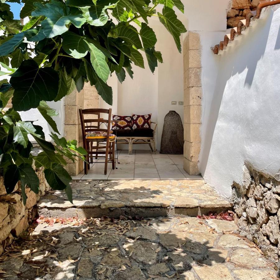 Casa Vacanze Capurre "Trulli E Pajare A Due Passi Dal Pizzo" Галлиполи Экстерьер фото
